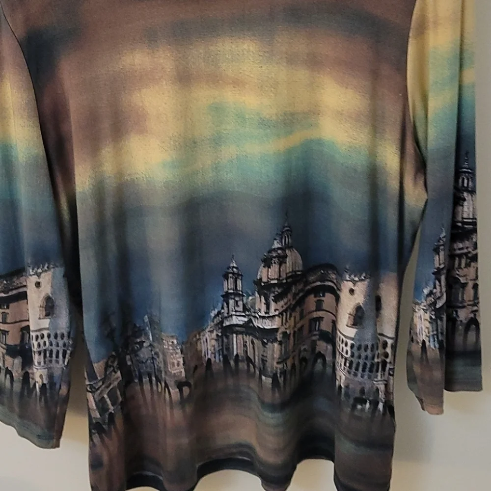 PETER NYGARD Ombre Graphic European Panorama Architecture Cityscape Blouse - Picture 2 of 10